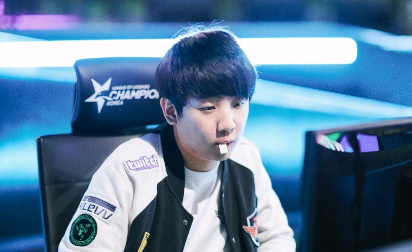 场上队员之 场上队员之